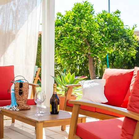شقة With Private Veranda 1 Km From Porto Frailis Beach,